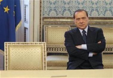 Berlusconi en caída libre