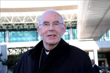 El Papa aceptó la renuncia del obispo irlandés por el escándalo de corrupción de menores