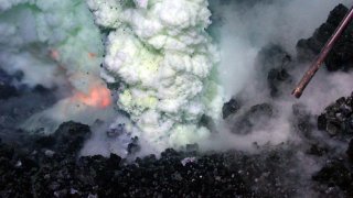 Revelan vídeo de erupción de un volcán submarino en el Pacífico sur