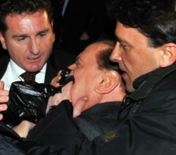 ¿No le pegaron a Berlusconi?