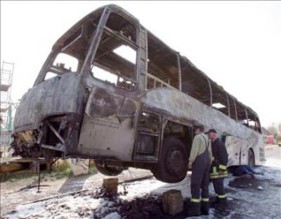 10 muertos al estrellarse un autocar en Malasia