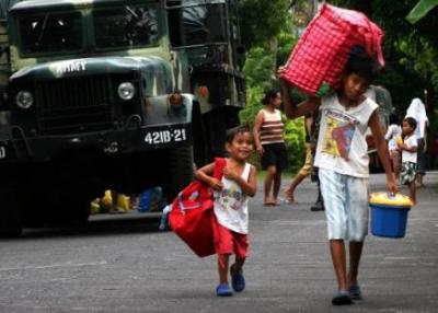 El volcan Mayón se silencia y los filipinos vuelven a sus hogares