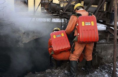 Trampa letal: 25 muertos por un incendio en una mina de carbón en China