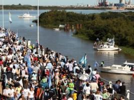 Los piqueteros de Gualeguaychú se toman vacaciones y se burlan de Uruguay
