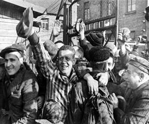 Un día como hoy, hace 65 años, eran liberados los judíos que sobrevivieron al infierno nazi