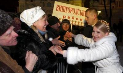 Las jóvenes de Ucrania sólo pudieron mostrar las tetas en su protesta electoral
