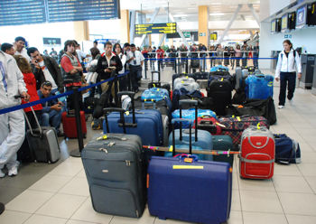 Un uruguayo nervioso cayó con su banda de narcos en aeropuerto de Lima