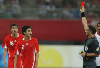 El presidente de un club chino pide a sus jugadores que hagan goles en contra para ganar una apuesta