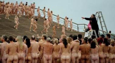 Más de 5.000 personas posan desnudas delante de la Ópera de Sídney