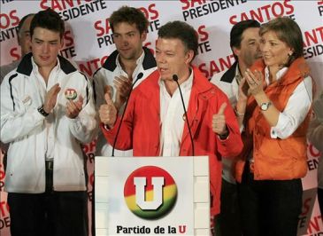 Victoria para el partido de Uribe en las elecciones legislativas en Colombia