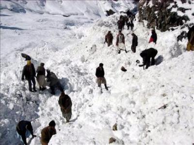 30 muertos en un alud de nieve en Afganistán
