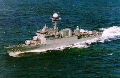 Siguen desaparecidos 46 marinos del buque de guerra surcoreano hundido