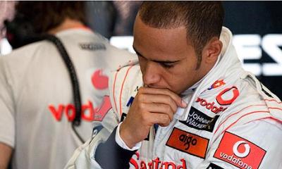 Lewis Hamilton detenido por conducir de forma temeraria en carretera de Australia