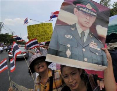 Armas y municiones en poder de los "camisas amarillas" de Tailandia