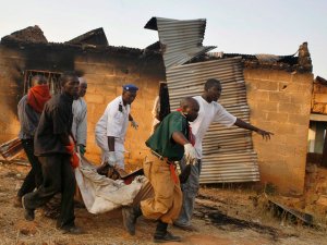 80 muertos en Uganda por beber alcohol adulterado