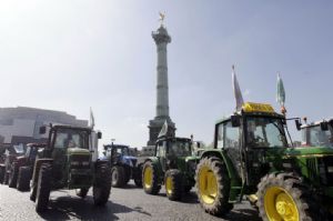 Tractores invaden París
