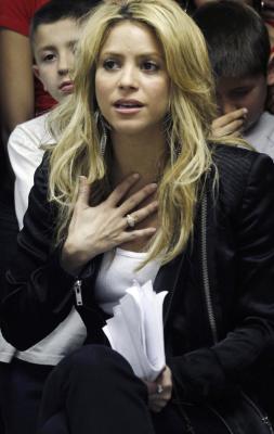 Shakira carga contra Arizona y se burla del "sheriff" nazi
