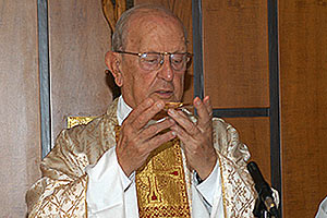 Papa nombra un "guardián" para controlar a Legionarios de Cristo tras abusos de Maciel