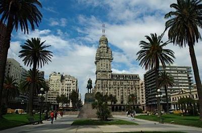 Montevideo vivió un 1º de Mayo de violencia y muerte