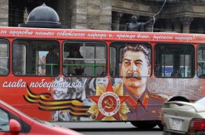 Moscú coloca carteles de Stalin para el Día de la Victoria