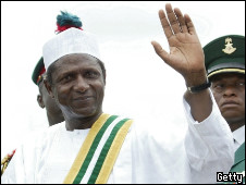 Murió en Nigeria el presidente que no podía gobernar