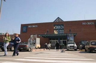 Prenden fuego a un indigente en portal de terminal de ómnibus y shopping de Montevideo