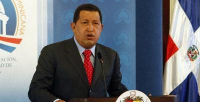 Desbordado por 'Twitter', Hugo Chávez contrató a 200 personas para responder mensajes