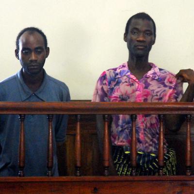14 años de cárcel a la pareja homosexual de Malaui por intentar casarse