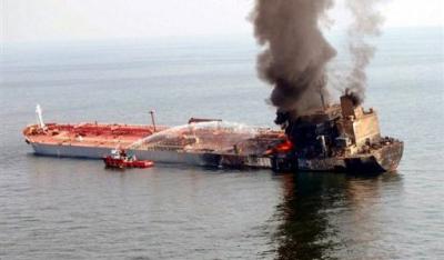 Más petróleo al mar tras choque de buques en Singapur