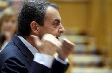 Piden dimisión de Zapatero y elecciones anticipadas en España