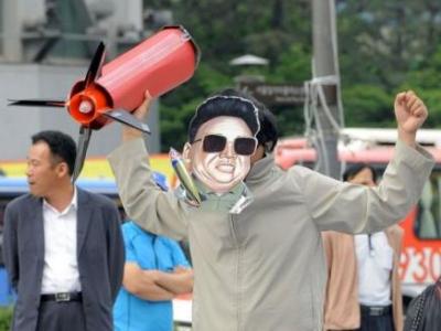 Manifestación de 100.000 personas en Corea del Norte contra el Sur