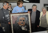 Mujica a la selección: "van a una fiesta, no a una guerra"