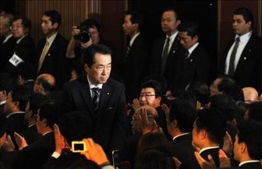 Un político irascible al frente de Japón
