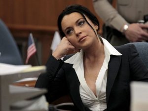 Nueva orden de arresto contra Lindsay Lohan y fianza de 200 mil dólares