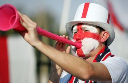 Las vuvuzelas disparan la venta de tapones para los oídos