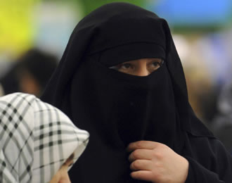 España cerca al "burka"