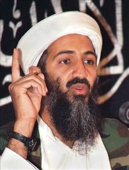 Armado con un puñal, una pistola y una cimitarra un estadounidense intentó llegar a Afganistán con la "misión" de matar a Bin Laden