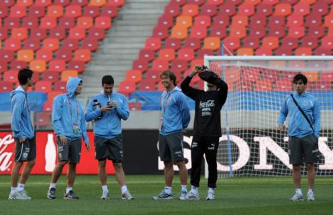 Uruguay a escuadra completa para enfrentar a Corea del Sur