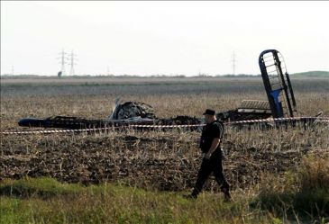 12 muertos al estrellarse avión militar en Rumania
