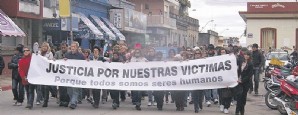 Los partidos políticos de Uruguay se culpan y aprueban ley de emergencia carcelaria después de las horrorosas muertes de 12 reclusos