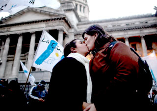 Uruguay también va por el matrimonio gay