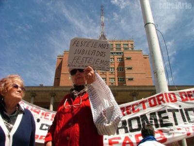 Los jubilados de Uruguay marchan para salir de la miseria