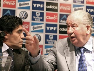 Grondona: "Yo no le mentí a Maradona, el problema es la soberbia"