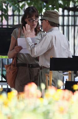 Carla Bruni saca de quicio a Woody Allen
