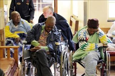 18 ancianos calcinados en incendio de geriátrico en Sudáfrica