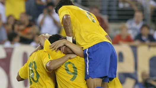 Brasil derrotó a EEUU en la nueva era Menezes e Italia se hunde cada vez más