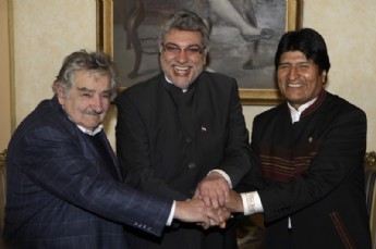 En el Foro Social, Mujica y Lugo fueron moderados, pero Morales le pegó duro a EEUU
