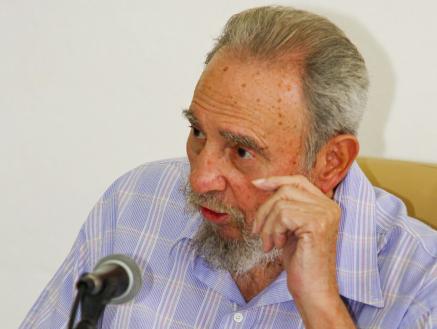 Fidel Castro tacha de "disparate" que Uribe investigue el asalto israelí a la flotilla