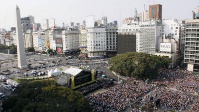 Una multitud ovacionó a la orquesta del genial Baremboim en Buenos Aires