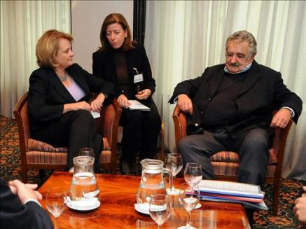 Mujica recibe a la subsecretaria de EE.UU. para la diplomacia pública